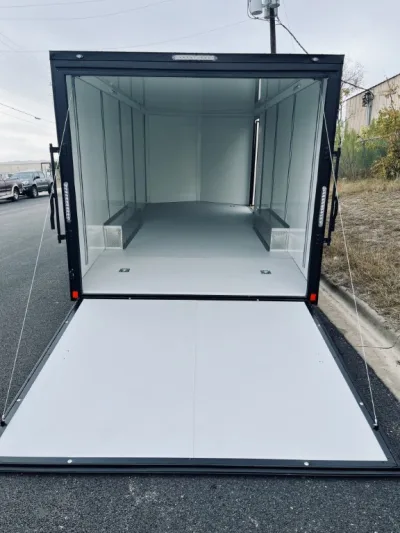 CellTech 8 ½x20x7 Enclosed Cargo Trailer, photo 5