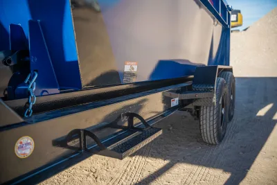 Dura-Haul RKO, RKO Gooseneck Rolloff Dump Trailer Blue Beam detail