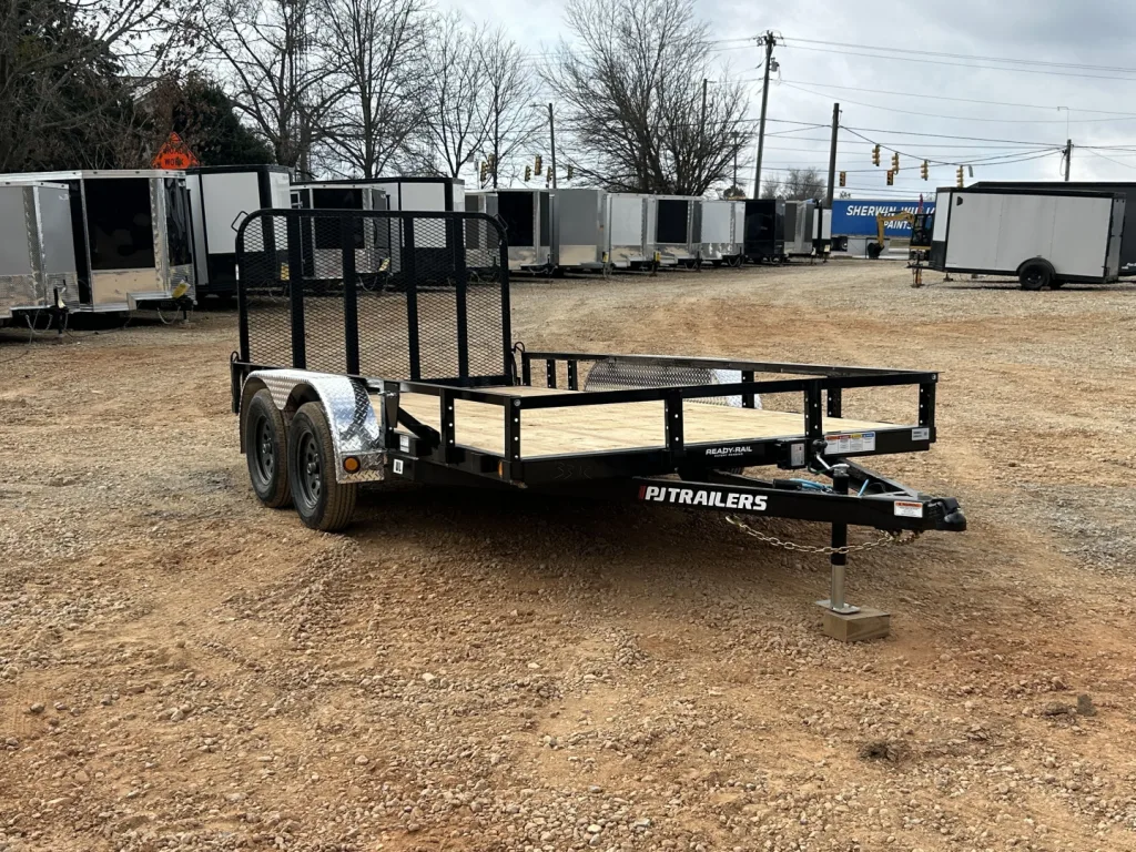 2026 PJ Trailers Utility Trailer 7x14 83" Channel