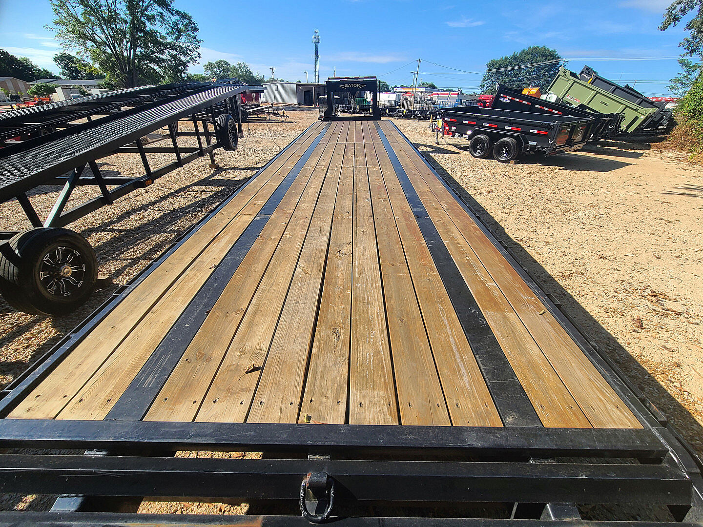 2024 Gatormade Trailers 20k Deckover Gooseneck Equipment Trailer photo 3