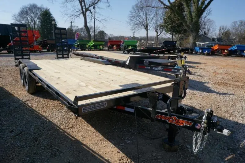 D2E 8.5x22 TA 14K Deckover Equipment Trailer