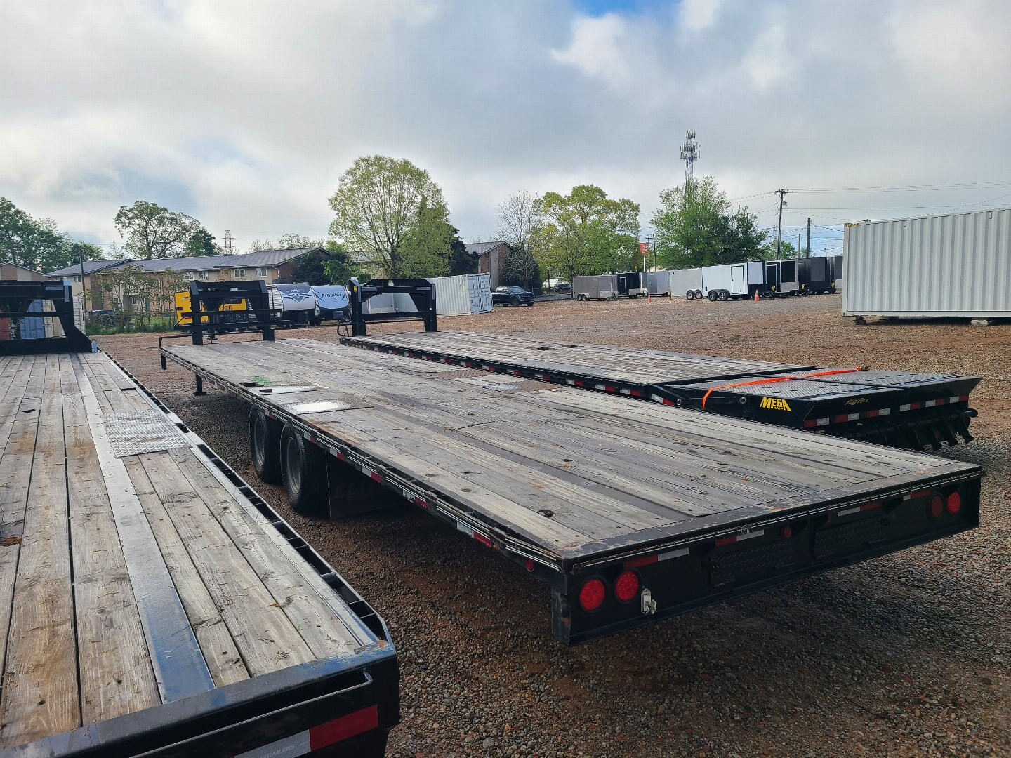 Used Elite Trailers 8.5x 40 TA 14K Gooseneck Trailer photo 4