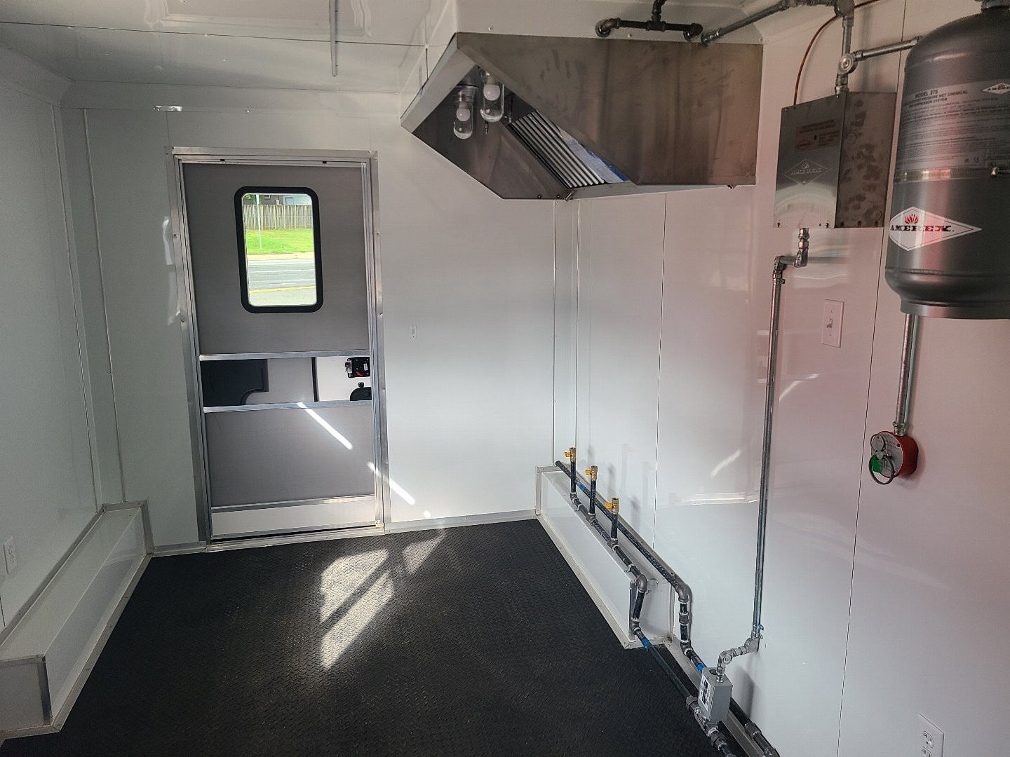 Freedom 8.5x24 TA 10K BBQ Concession Trailer photo 11
